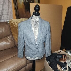 Elegant Gray Women's Blazer